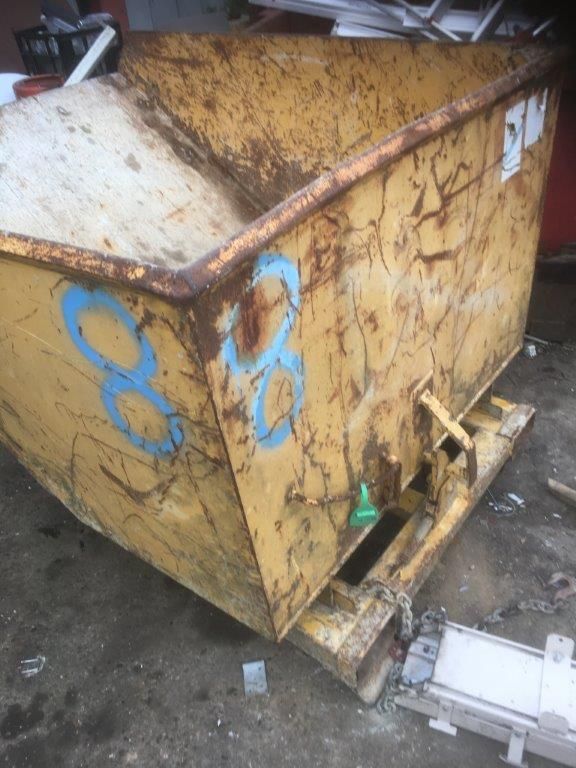 SOLD! 2 tipping skips